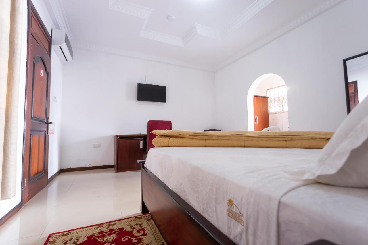 Royal Elmount Hotel Elmina Luaran gambar